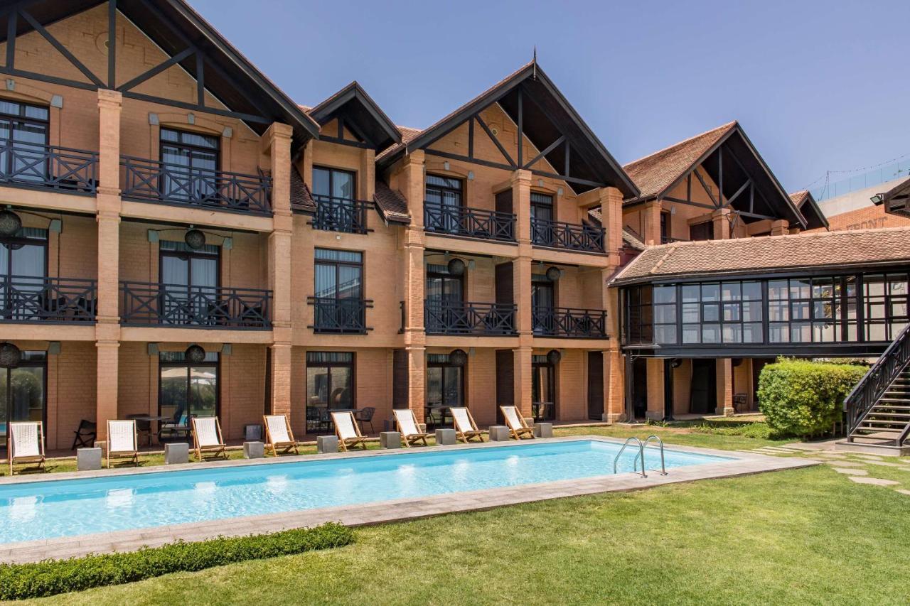 Radisson Hotel Tamboho Waterfront Antananarivo Buitenkant foto