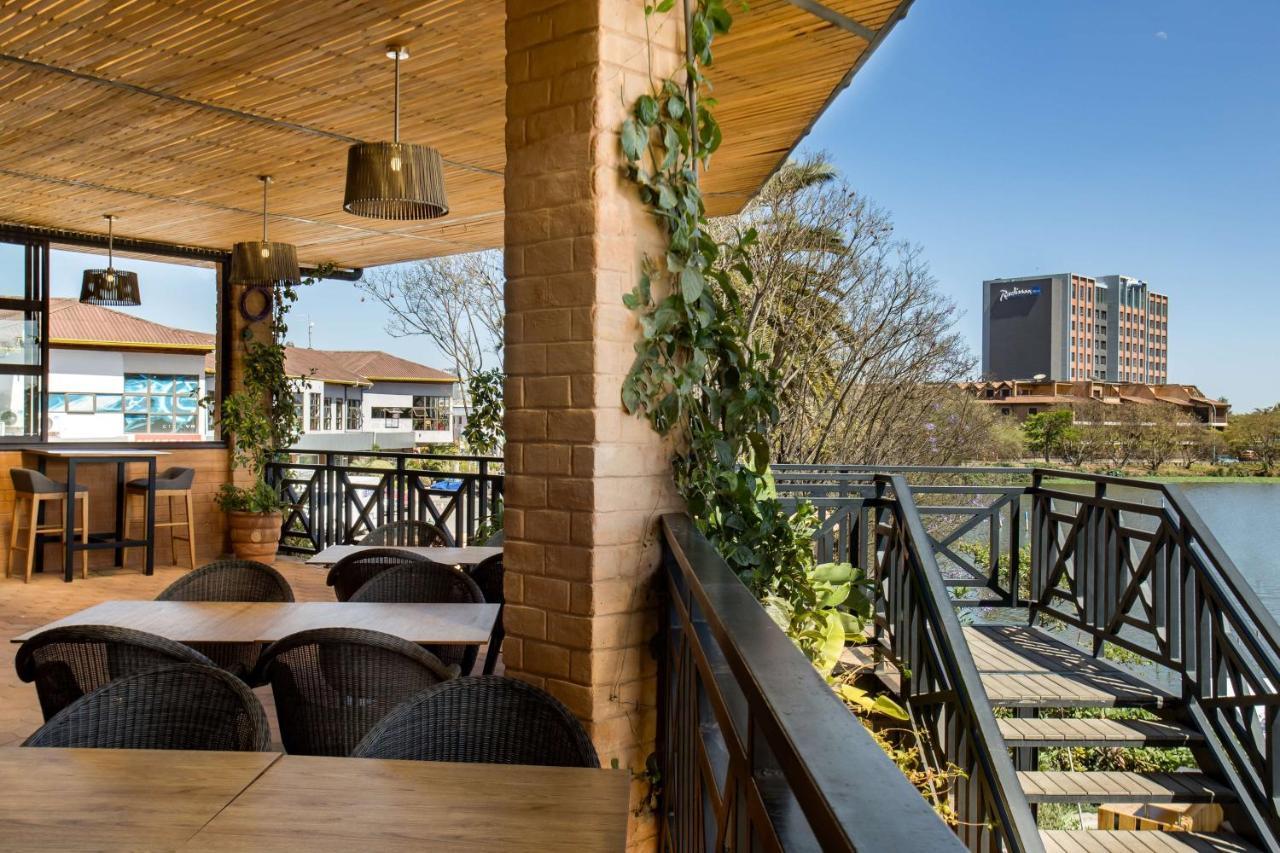 Radisson Hotel Tamboho Waterfront Antananarivo Buitenkant foto