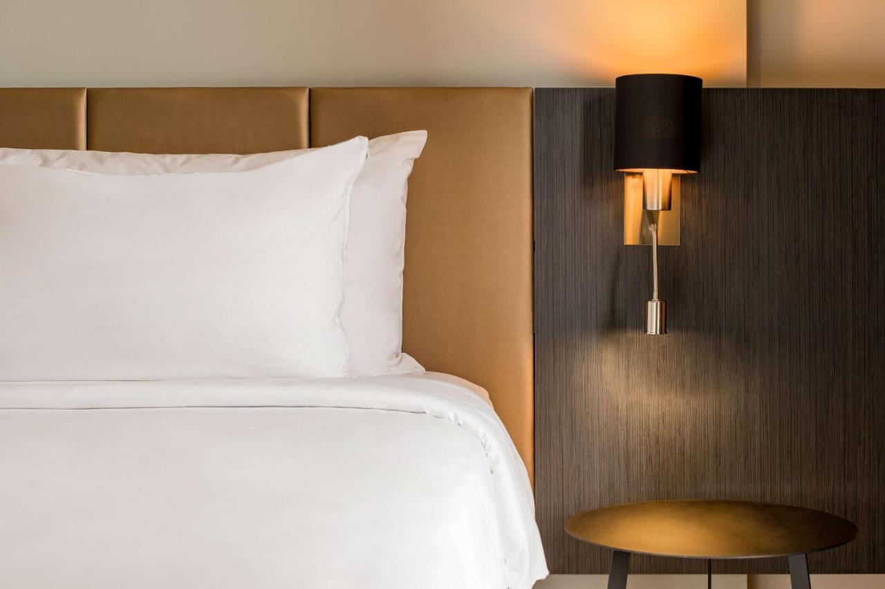 Radisson Hotel Tamboho Waterfront Antananarivo Buitenkant foto