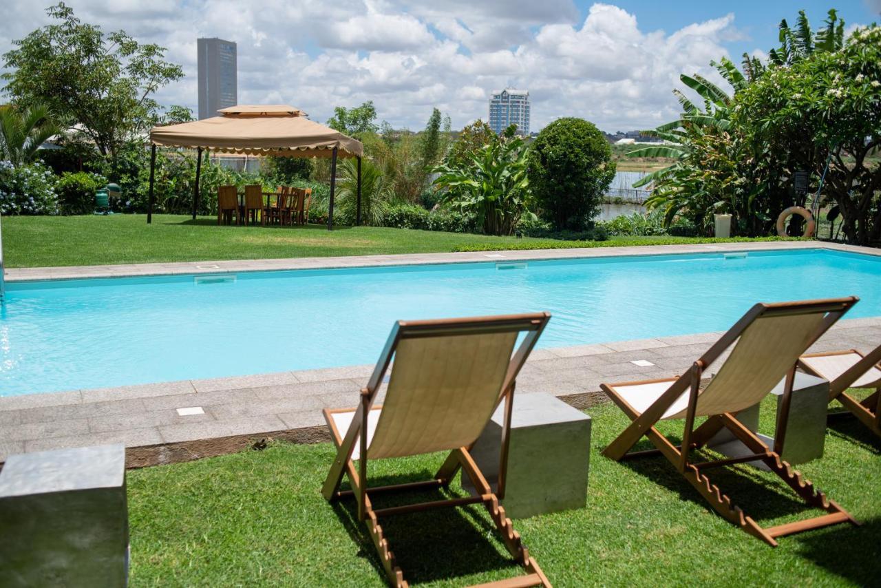 Radisson Hotel Tamboho Waterfront Antananarivo Buitenkant foto