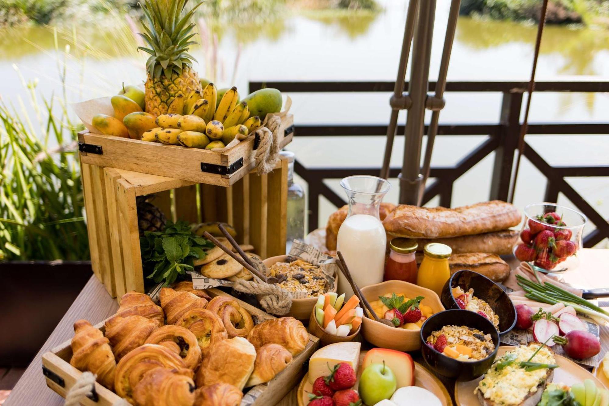 Radisson Hotel Tamboho Waterfront Antananarivo Buitenkant foto